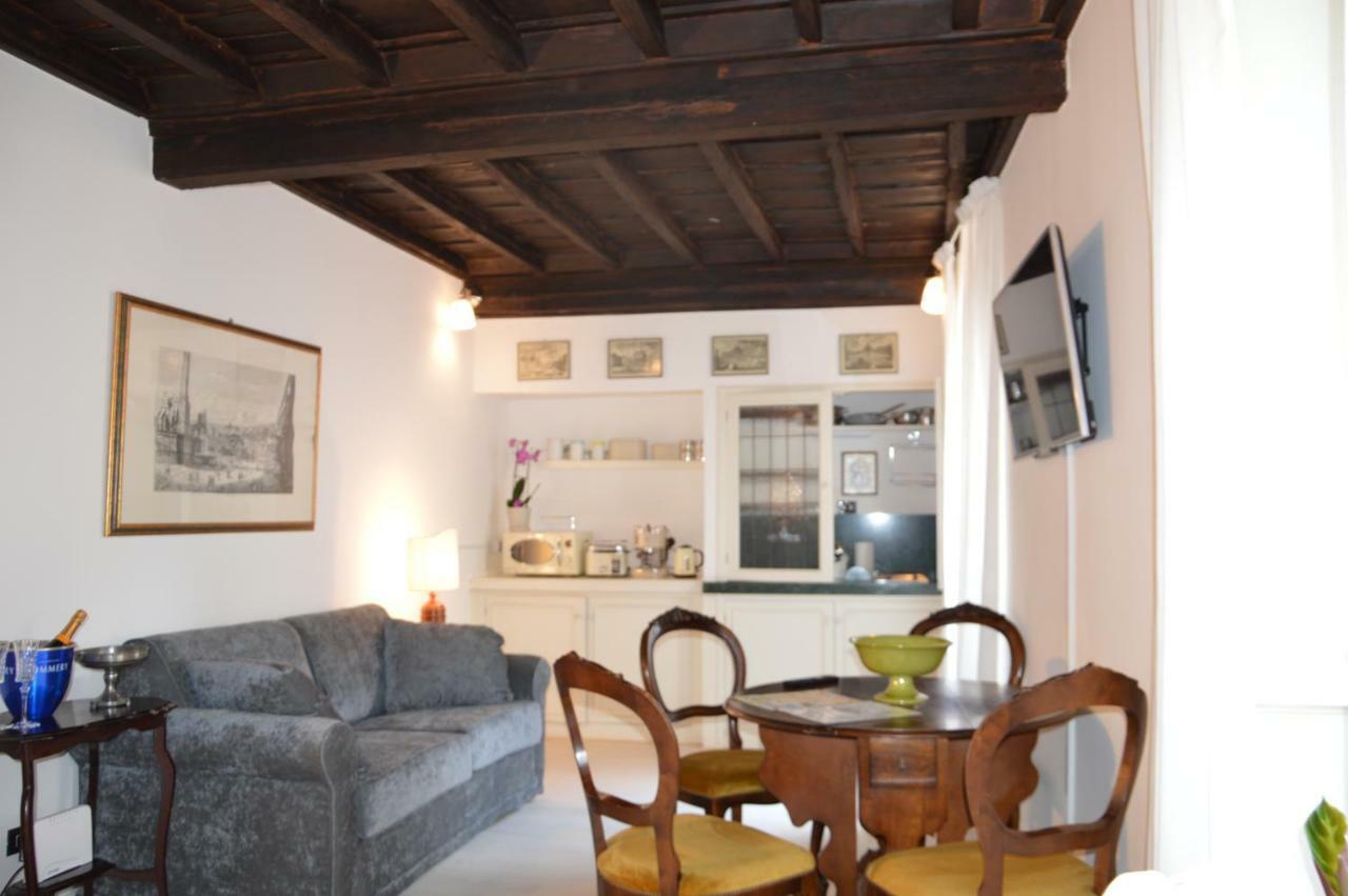 Historic Center - Elegant Apartment With Charming Antiques - Raffaello Inn Rzym Zewnętrze zdjęcie