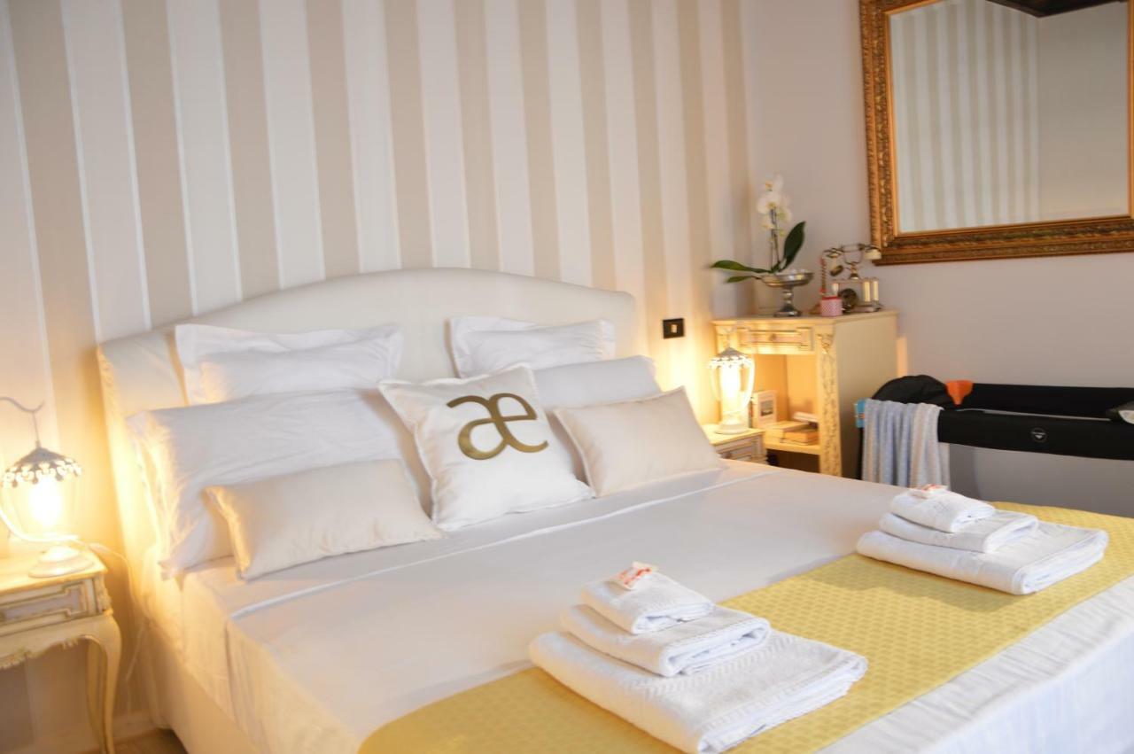 Historic Center - Elegant Apartment With Charming Antiques - Raffaello Inn Rzym Zewnętrze zdjęcie