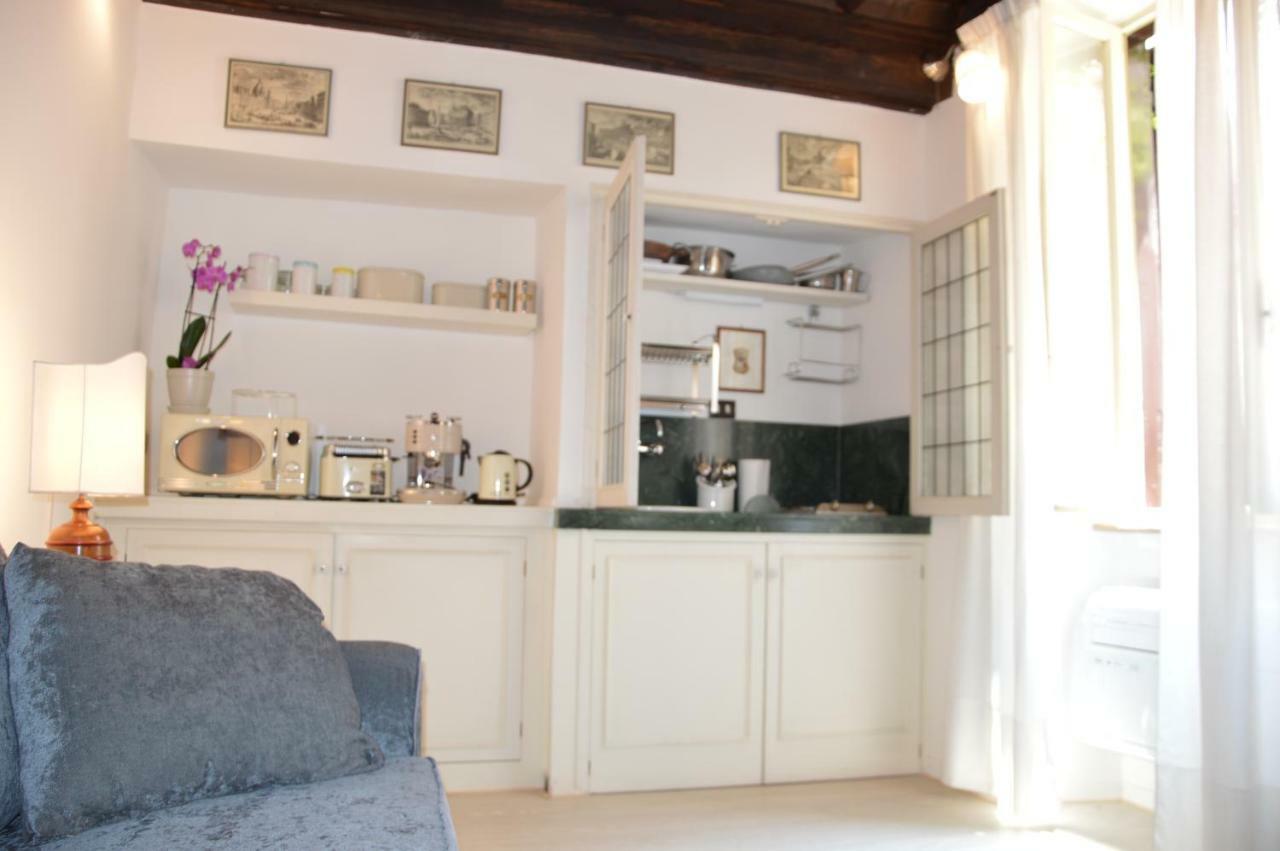 Historic Center - Elegant Apartment With Charming Antiques - Raffaello Inn Rzym Zewnętrze zdjęcie