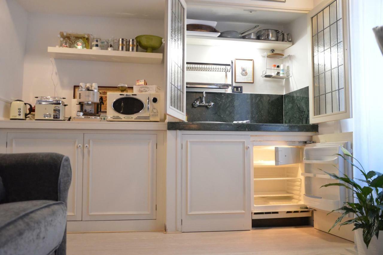 Historic Center - Elegant Apartment With Charming Antiques - Raffaello Inn Rzym Zewnętrze zdjęcie